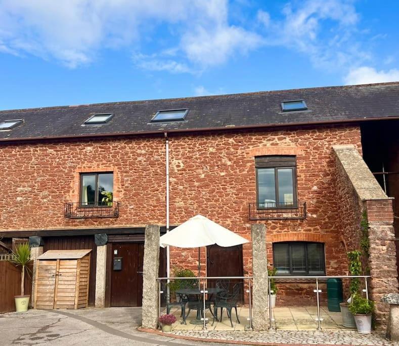 Countryside Converted Barn With Hot Tub Newton Abbot Eksteriør bilde